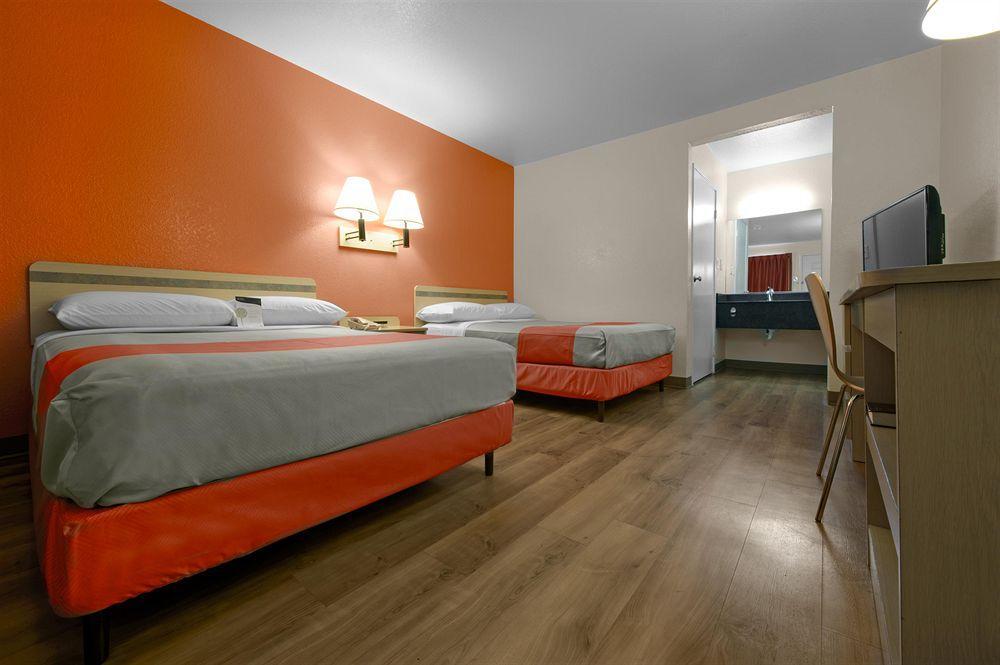Motel 6 Weed - Mount Shasta エクステリア 写真