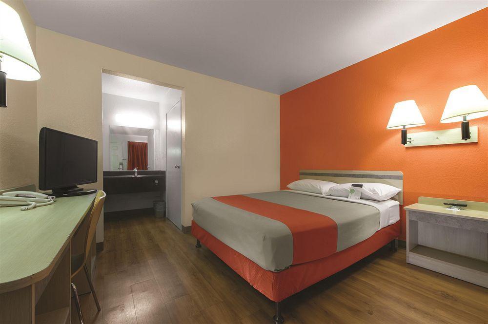 Motel 6 Weed - Mount Shasta エクステリア 写真