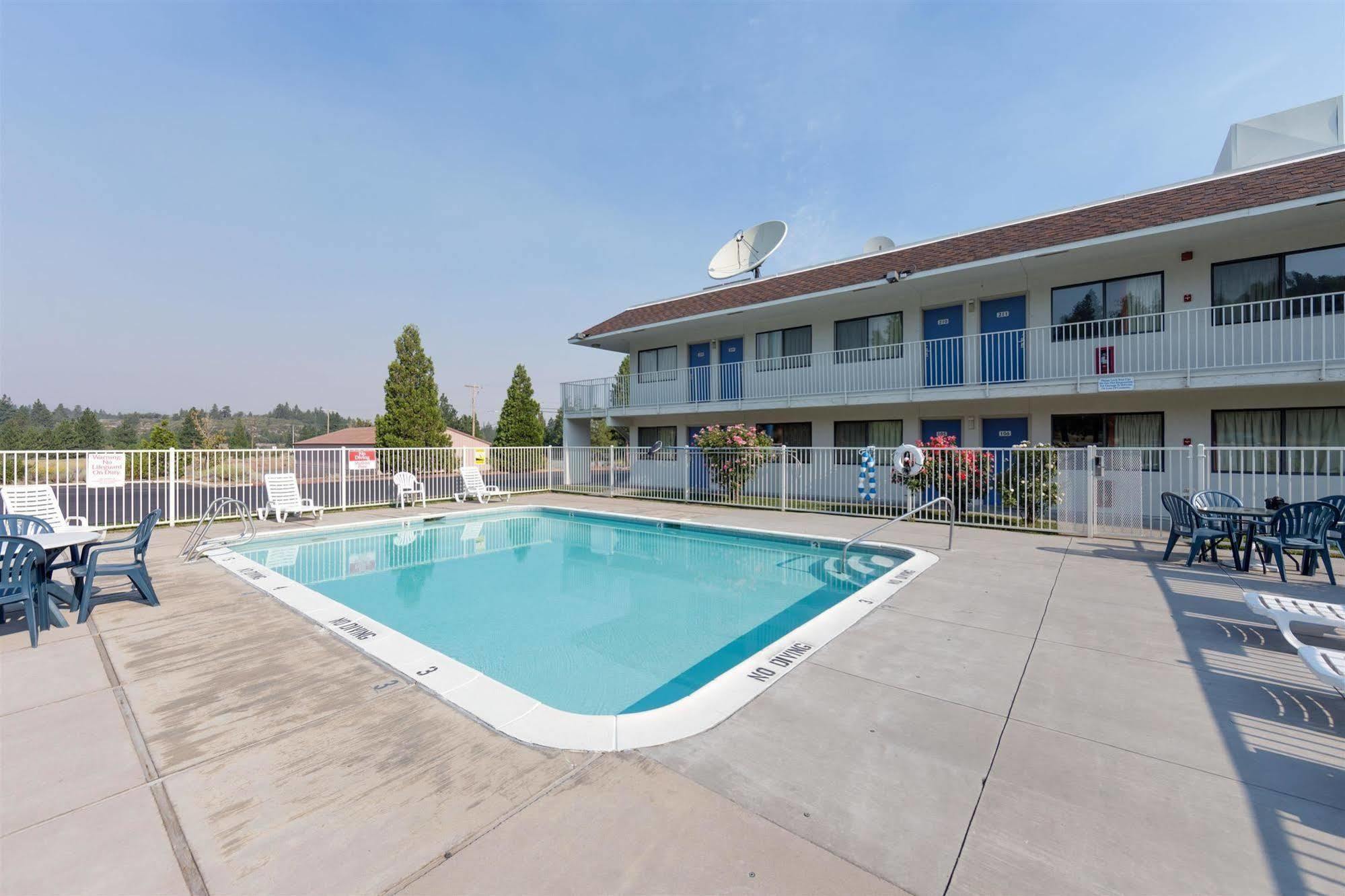 Motel 6 Weed - Mount Shasta エクステリア 写真