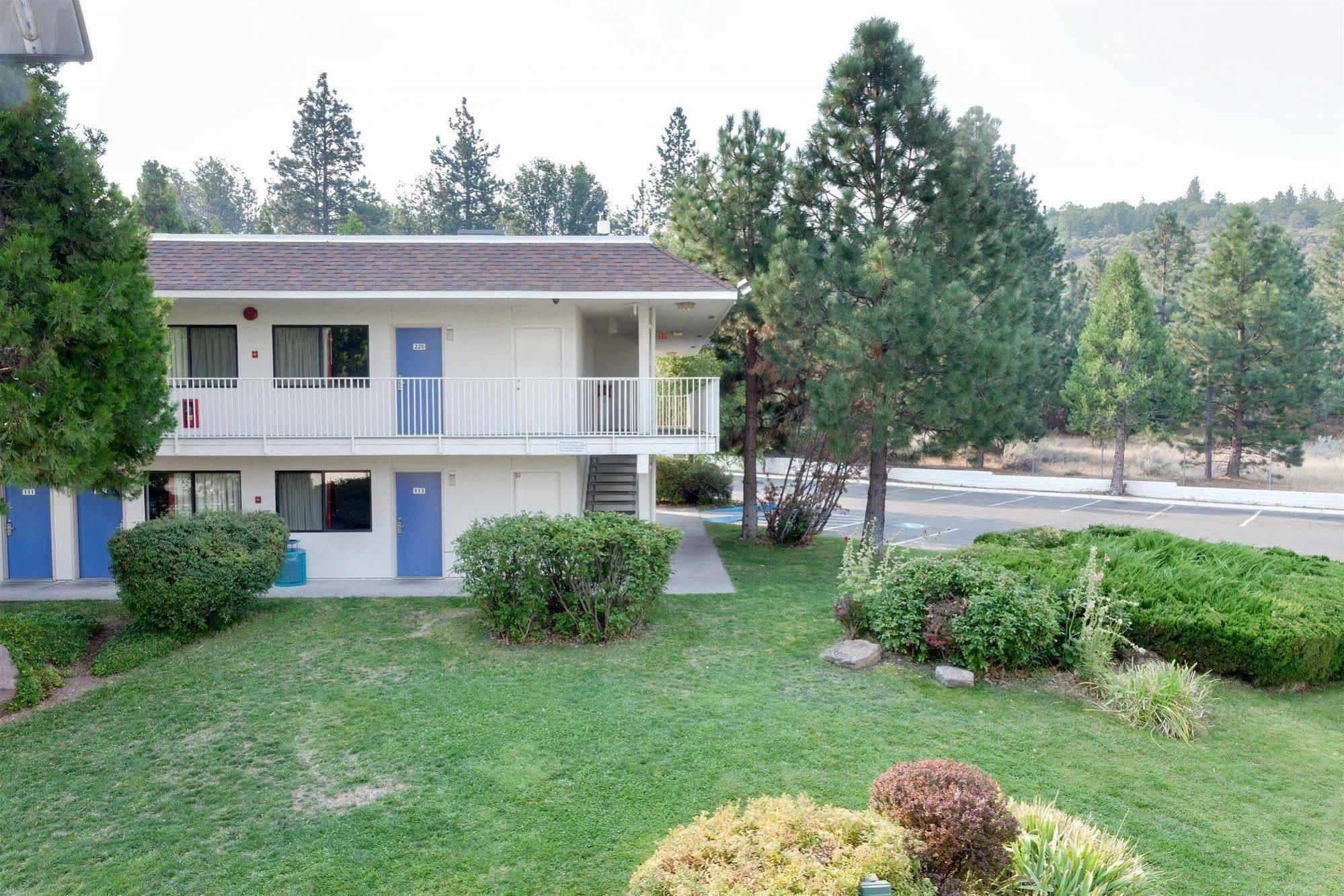 Motel 6 Weed - Mount Shasta エクステリア 写真