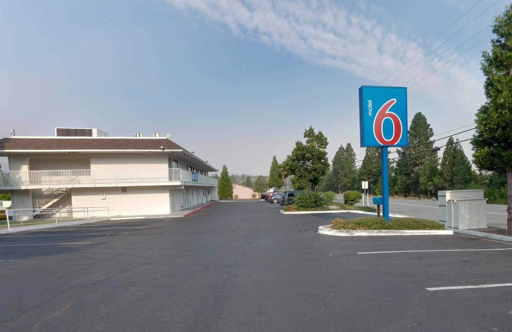 Motel 6 Weed - Mount Shasta エクステリア 写真